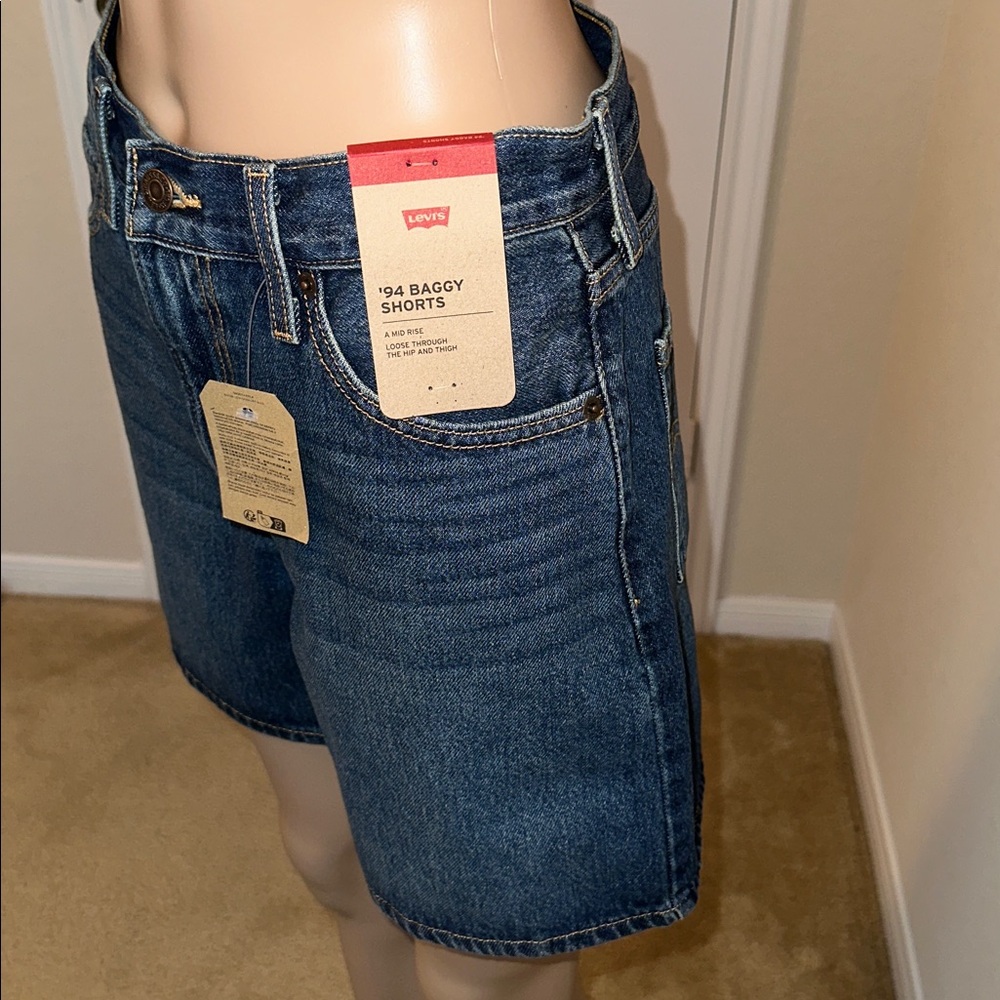 Levi's Dark Blue Denim Shorts with Tags Size 26 - Picture 3 of 16